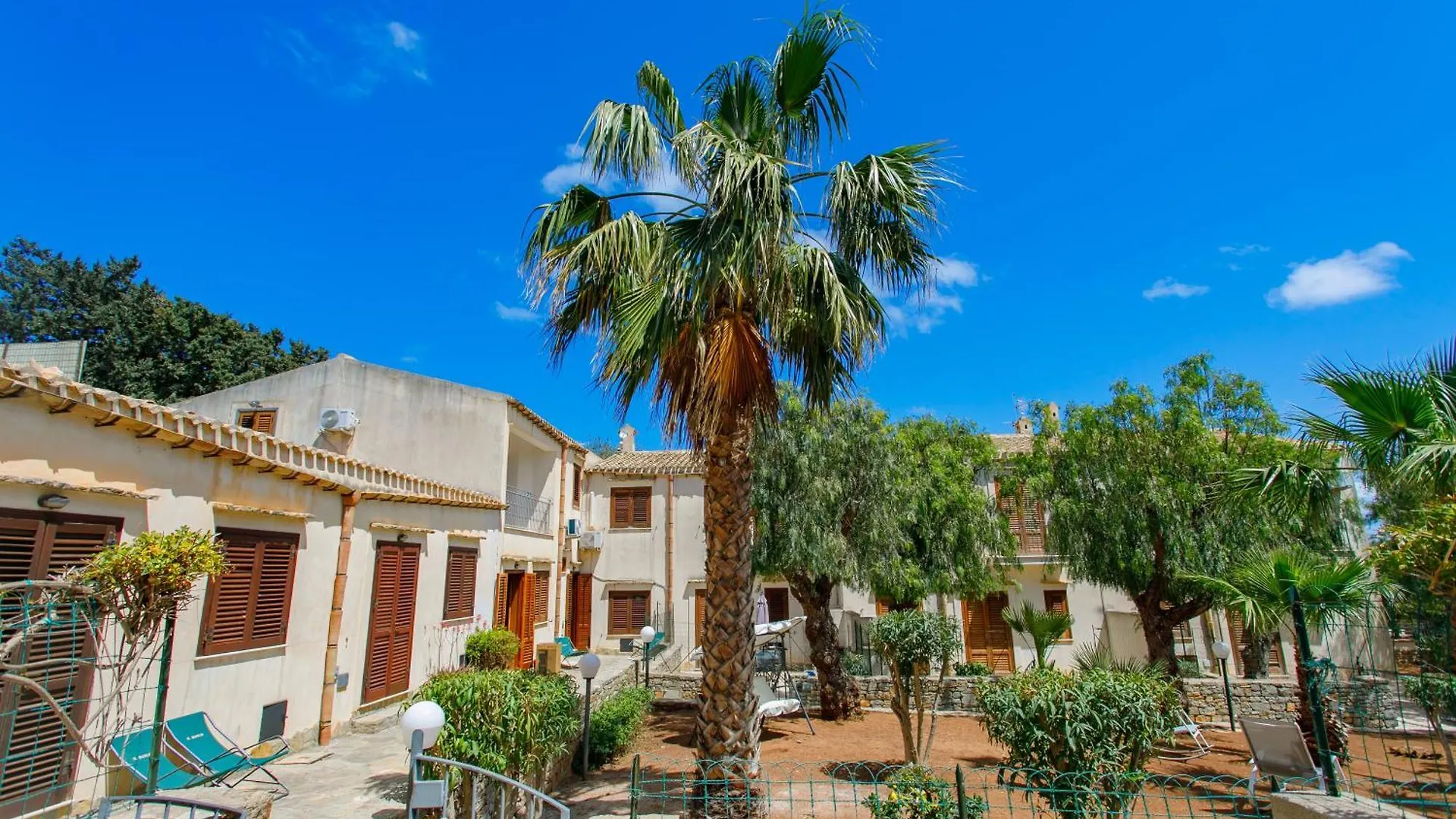 Апарт-отель Sanvitotour- Residence Il Baglio Сан-Вито-Ло-Капо Италия