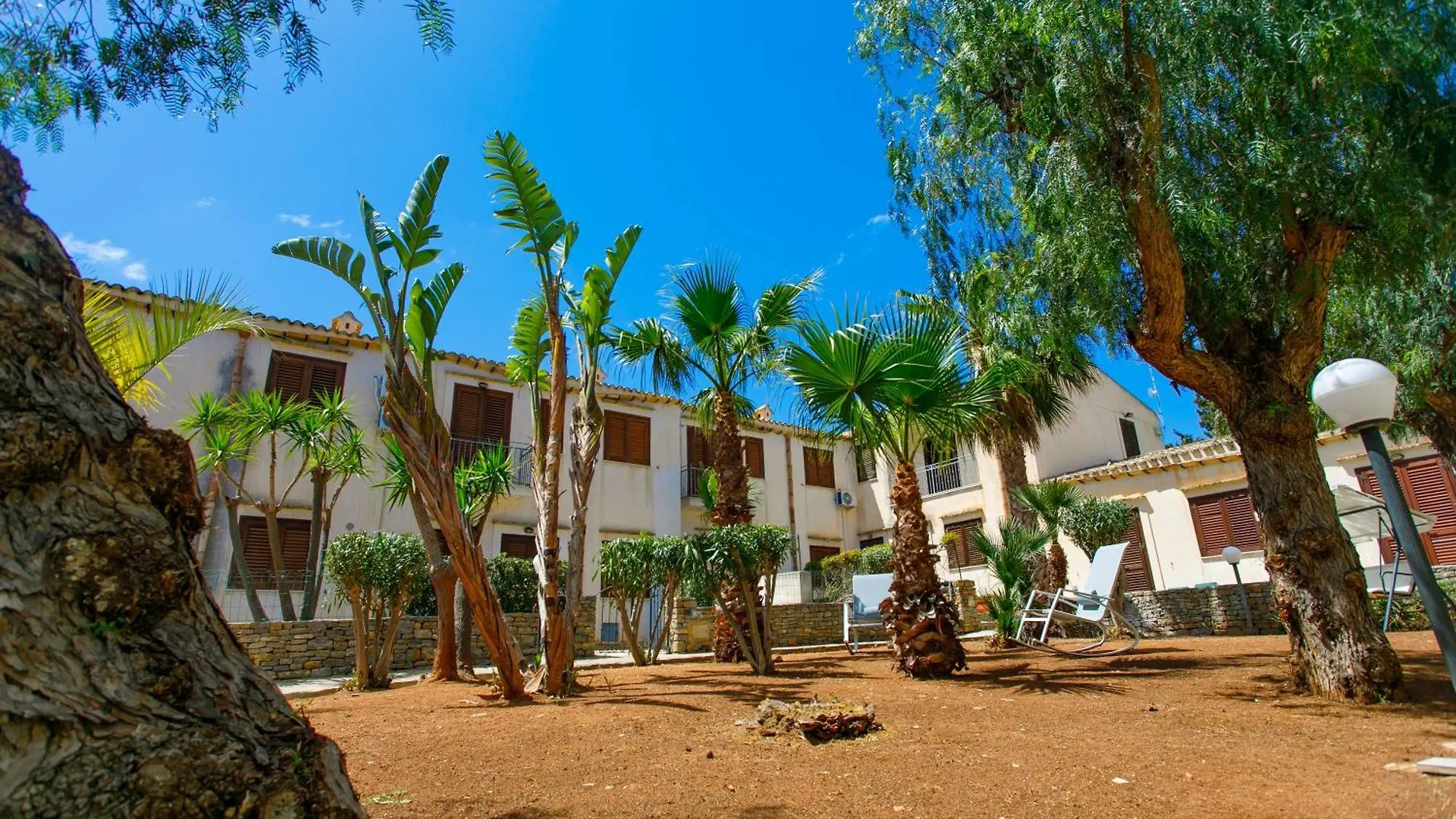 Апарт-отель Sanvitotour- Residence Il Baglio Сан-Вито-Ло-Капо